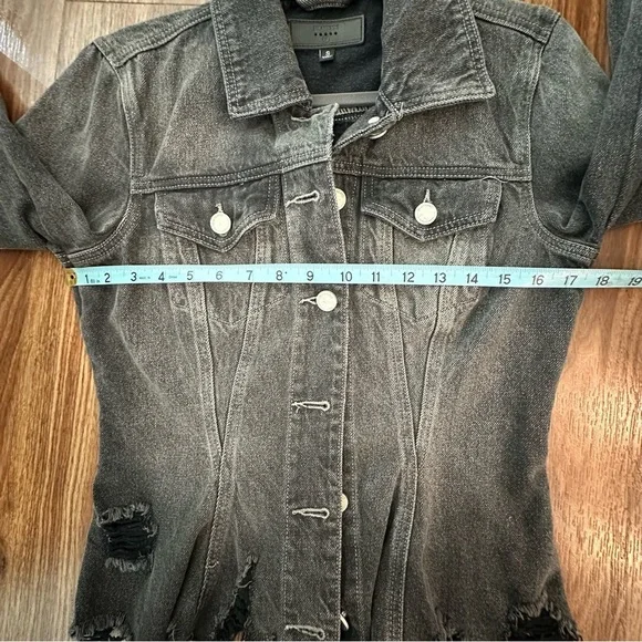 Blank NYC Thrill Seeker Peplum Distressed Black Charcoal Denim Jacket Sz S - Picture 12 of 13